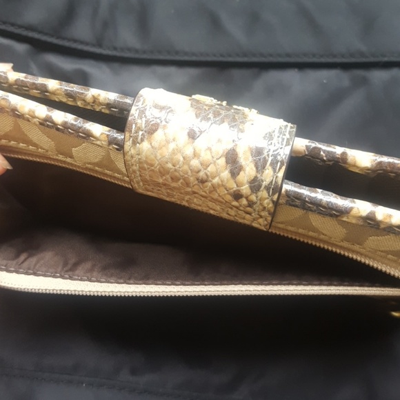 Coach Wallet - Picture 6 of 7